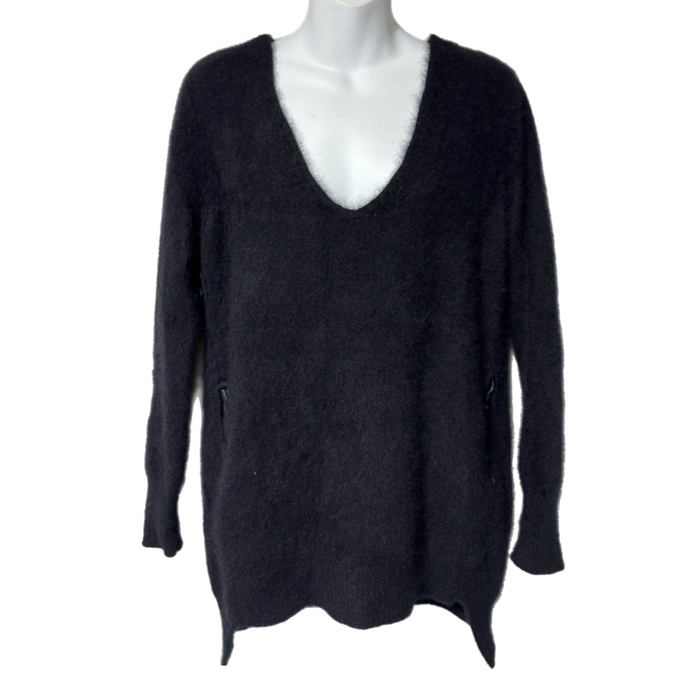 Punto D’oro Black Fuzzy Ferret Hair (Fur) V-Neck Sweater Japan Size F One Size